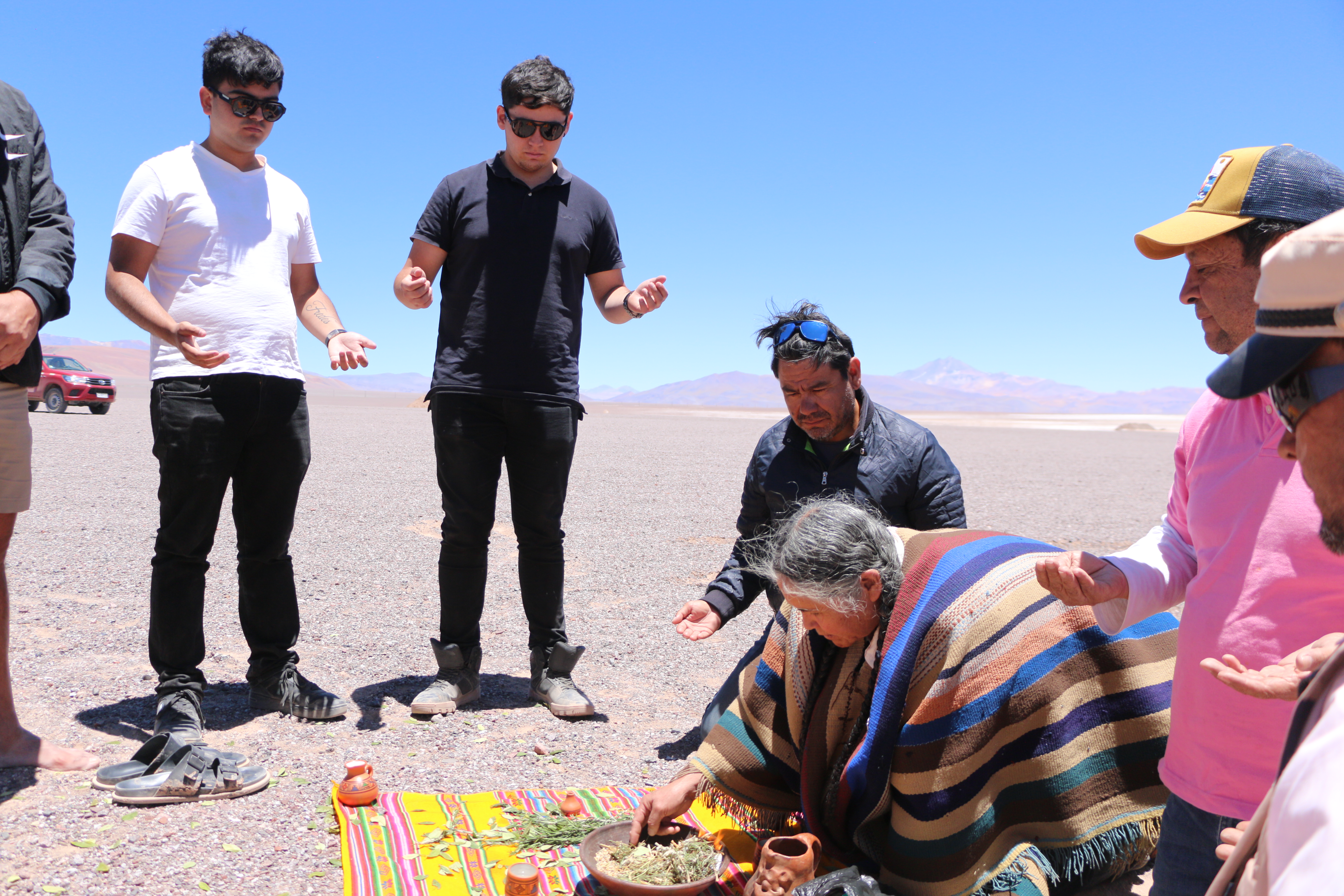 Ritual ancestral en el Salar